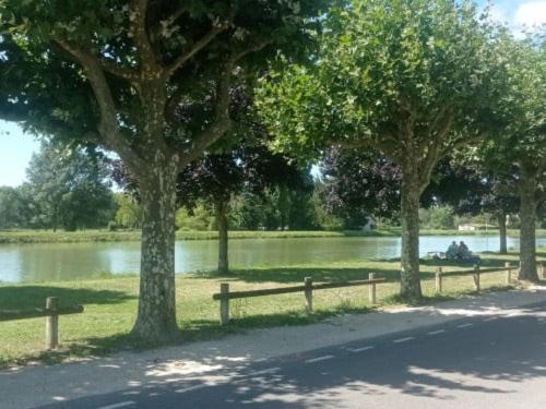 Studio Le Tresor D'Amour Noyers-sur-Cher Exterior foto
